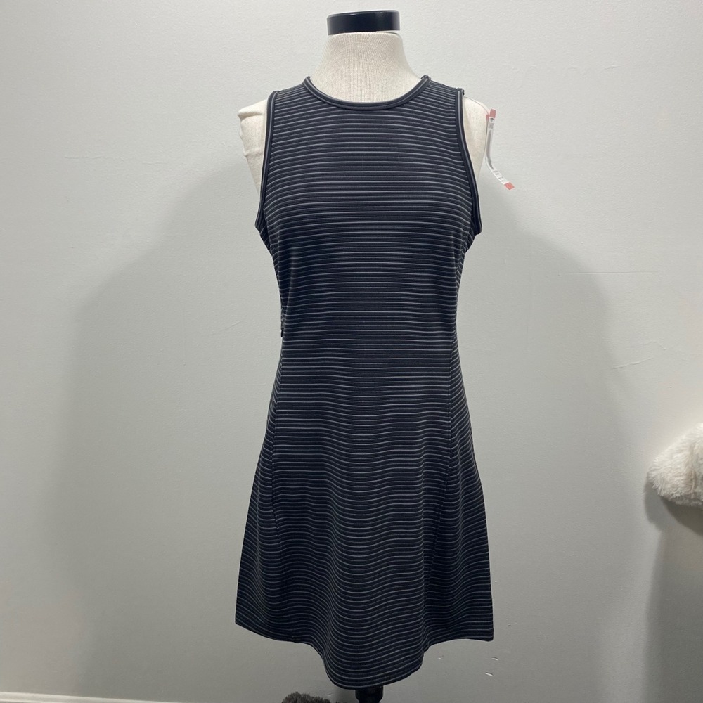 NWT Hi-Tec Women's Medium Striped Sleeveless Ottoman Dress Athletic Athleisure‎